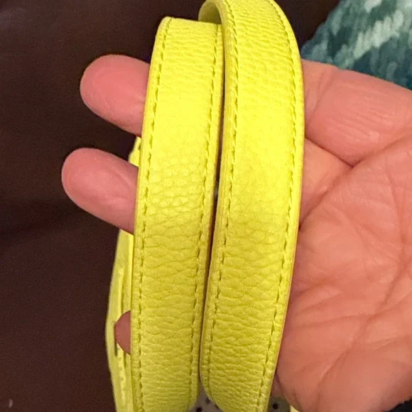 Jewel by thirty-one Bright Yellow Perforated Tote - Picture 7 of 7